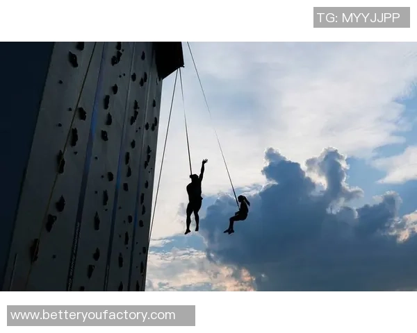 攀岩之巅:深入上海攀岩队的速度挑战与成长之路 攀岩之巅:深入上海攀岩队的速度挑战与成长之路