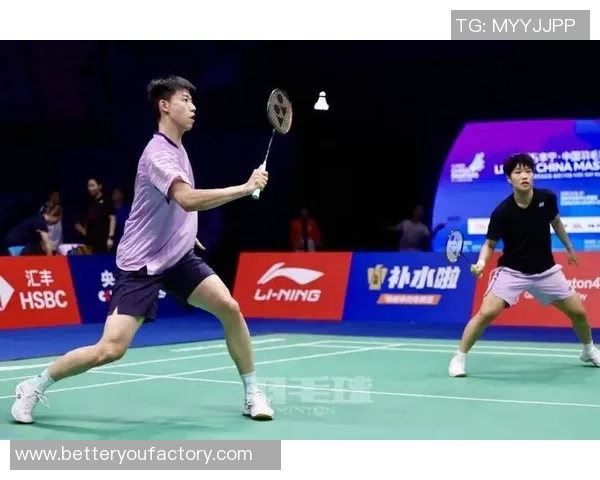 羽毛球深度解析深圳羽毛球队如何实现中路突破的战术与训练秘诀 羽毛球深度解析深圳羽毛球队如何实现中路突破的战术与训练秘诀