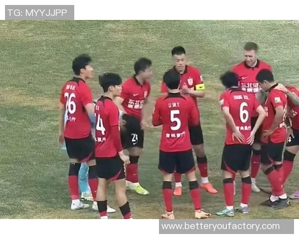 曼联与布瑞流浪激战正酣赛果揭晓引发球迷热议 曼联与布瑞流浪激战正酣赛果揭晓引发球迷热议